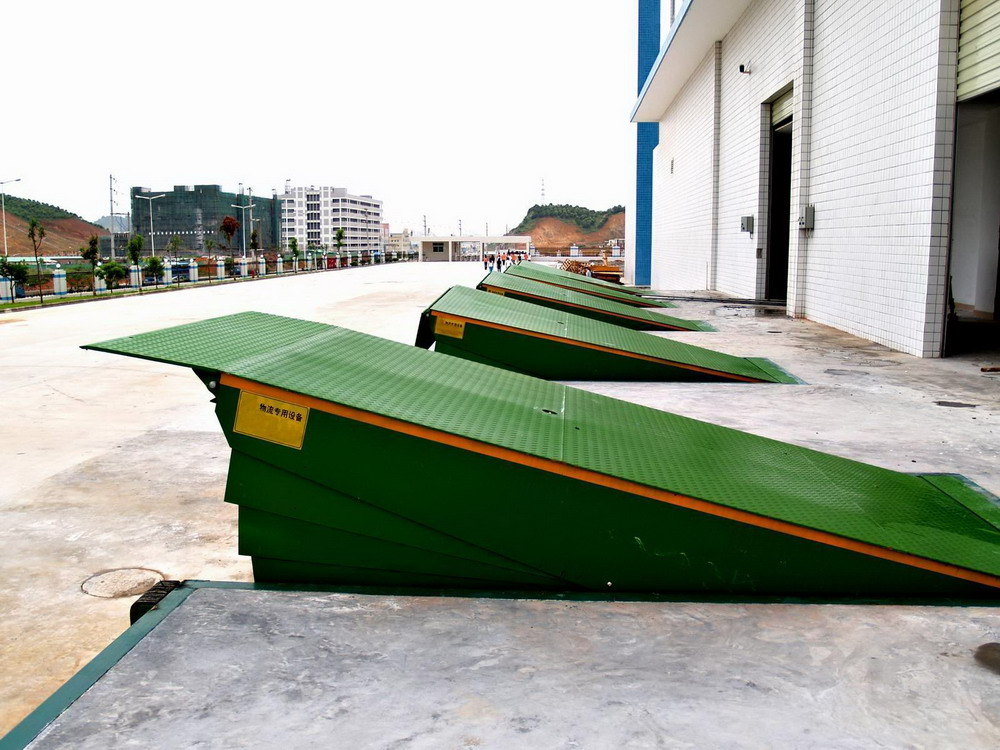固定式（shì）液壓登車橋